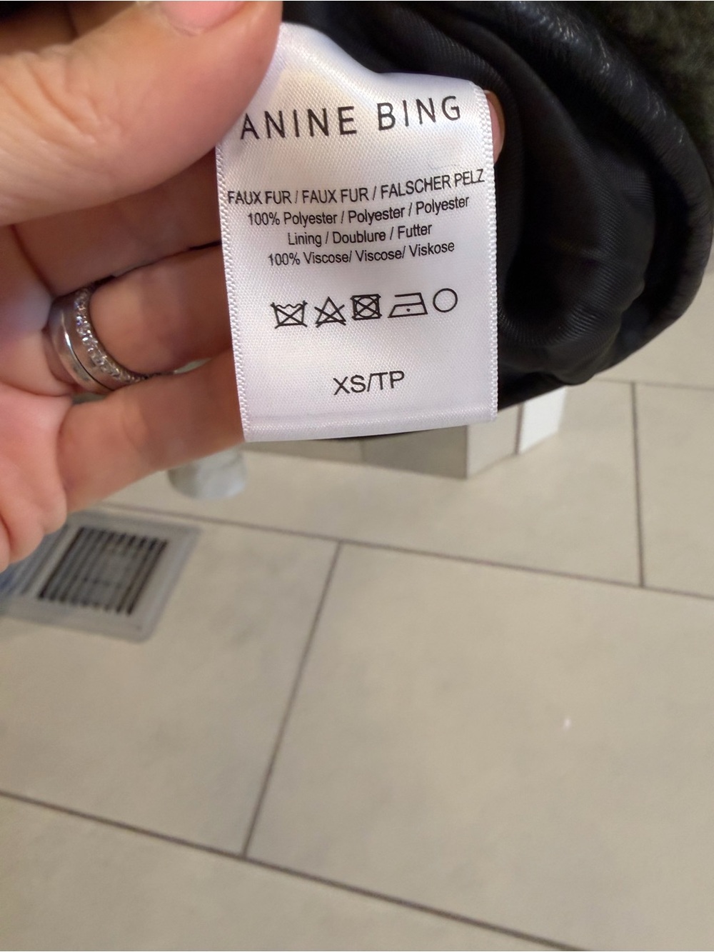 Anime Bing Fleece - Picture 3 of 4